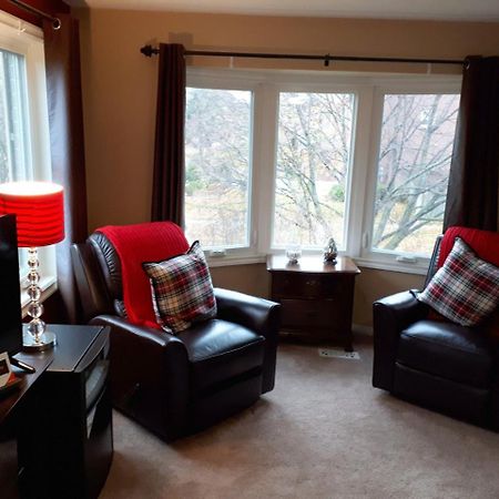 The Tartan House Bed & Breakfast Ajax Extérieur photo