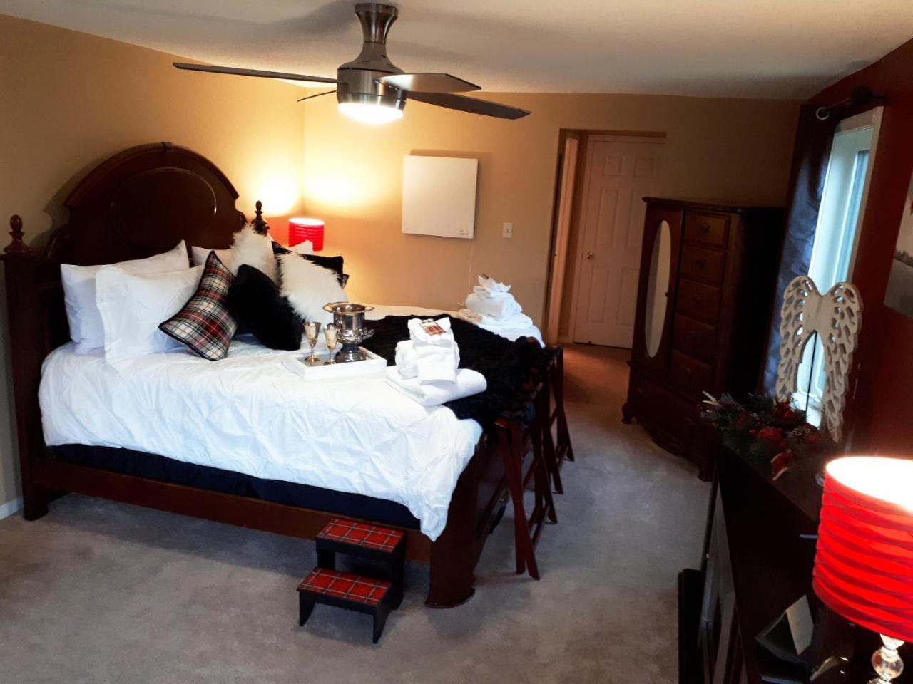 The Tartan House Bed & Breakfast Ajax Extérieur photo