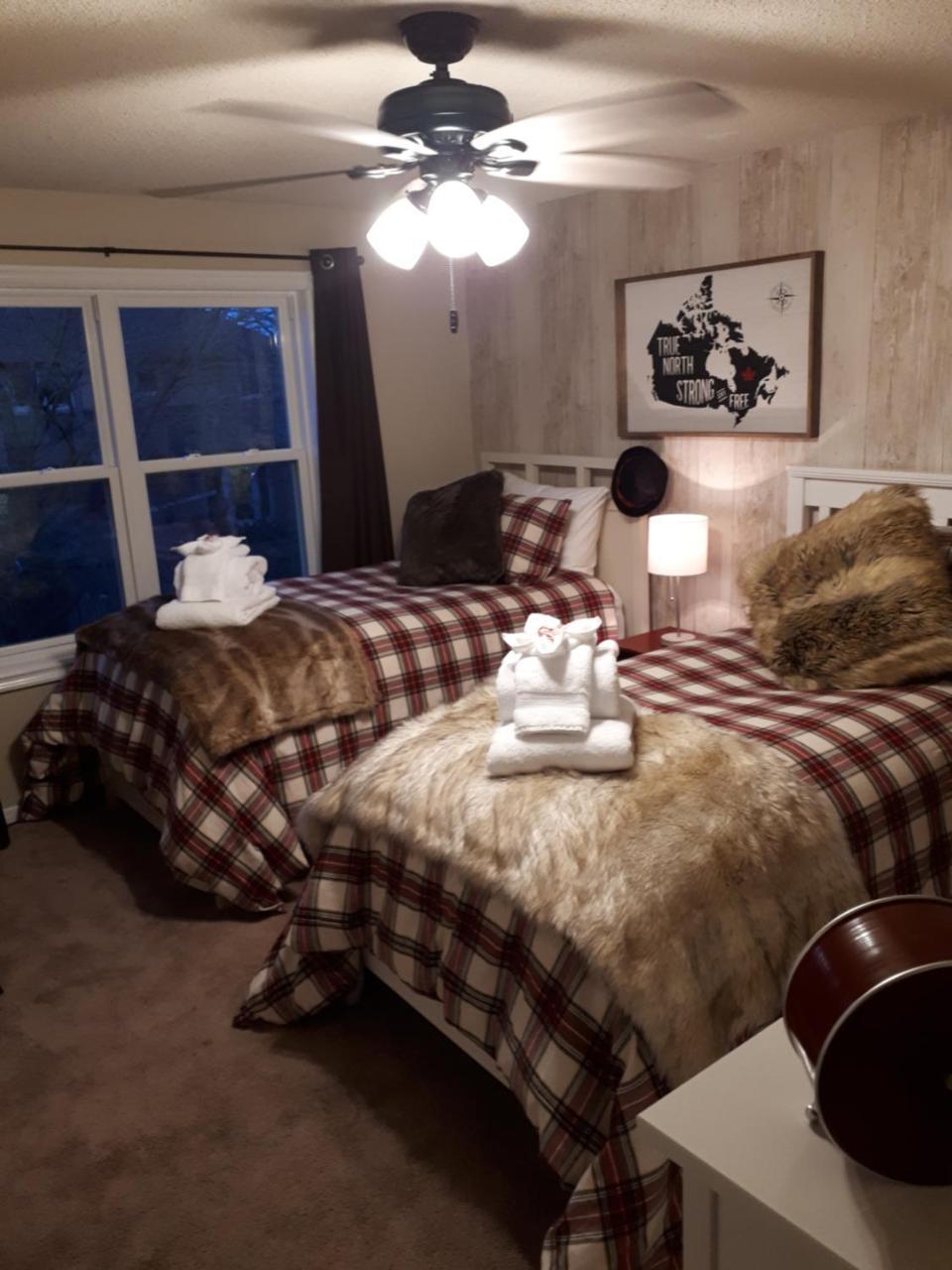 The Tartan House Bed & Breakfast Ajax Extérieur photo